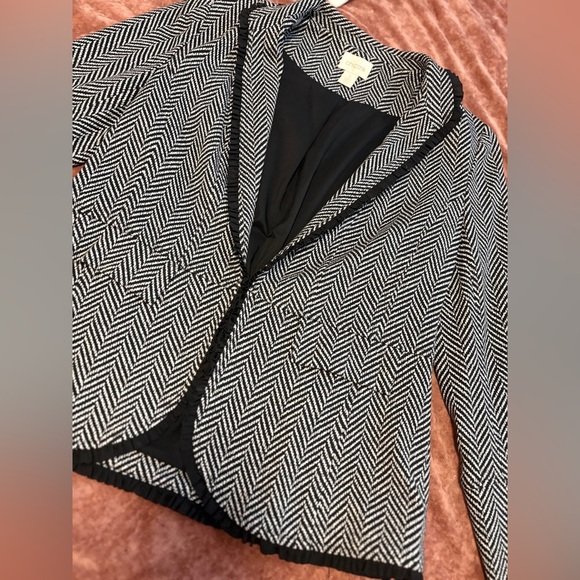 Chico’s Chevron Blazer with Black Trim SZ1 - Picture 1 of 9